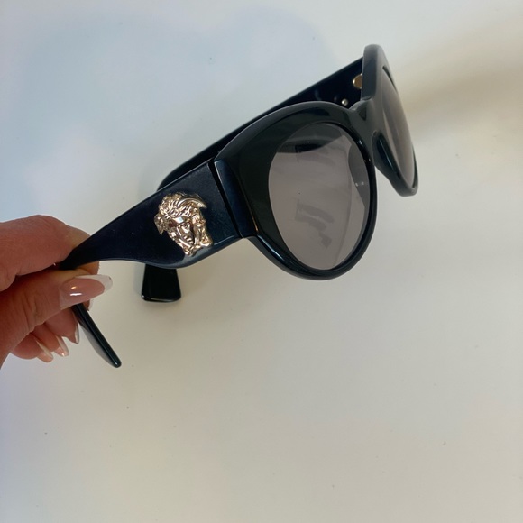 Versace sunglasses LIMITED EDITION - Picture 2 of 7